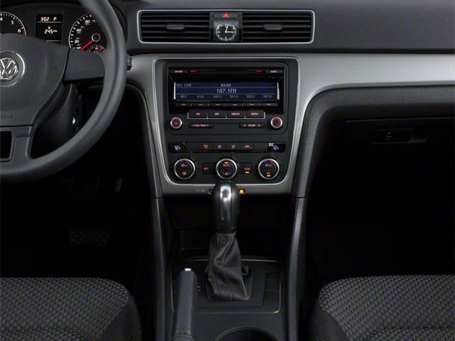 2013 Volkswagen Passat 4dr Sdn 2.0L DSG TDI SEL Premium