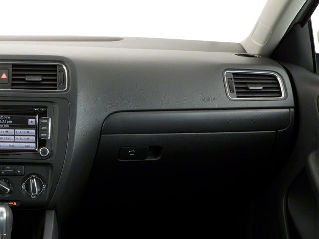 2011 Volkswagen Jetta 4dr Auto SE PZEV Sedan